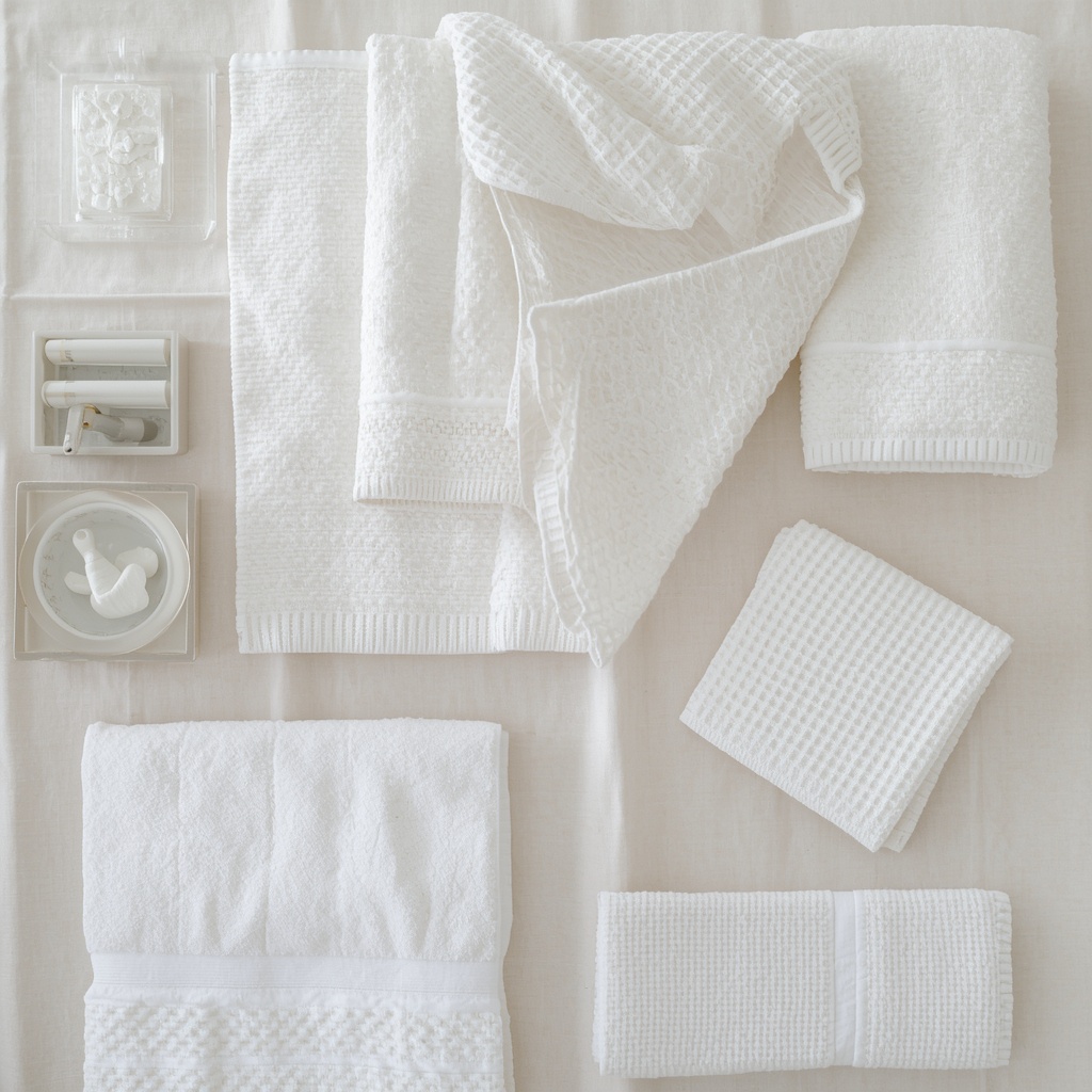 Layer in Textiles That Actually Elevate the Space